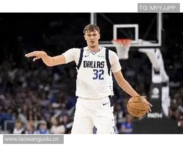 独行侠对阵湖人首发阵容公布浓眉克莱携手出战弗拉格继续担任控卫