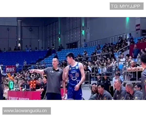 卢伟谈张镇麟成长之路强调合练时间是关键今年目标直指季后赛 卢伟谈张镇麟成长之路强调合练时间是关键今年目标直指季后赛