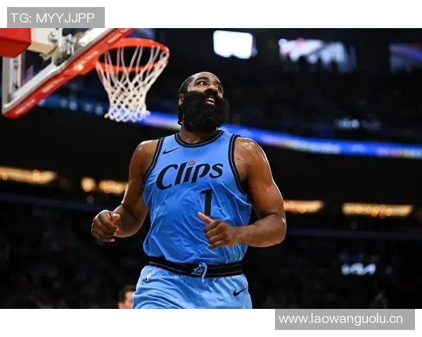 小卡称赞训练营表现出色年轻球员防守沟通能力显著提升