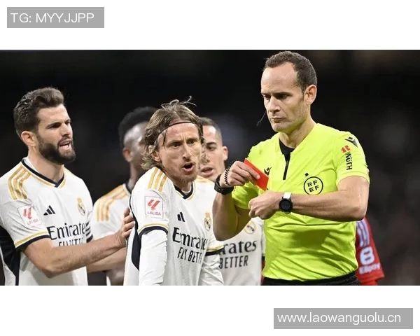 西甲引入VAR后首次开场12分钟内两次更改主裁判罚引发热议 西甲引入VAR后首次开场12分钟内两次更改主裁判罚引发热议