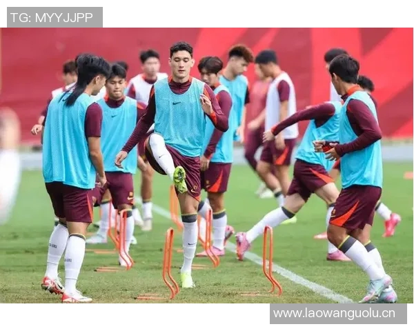 越南U22攻势如潮国足U22防线险些崩溃霍深坪关键时刻救险