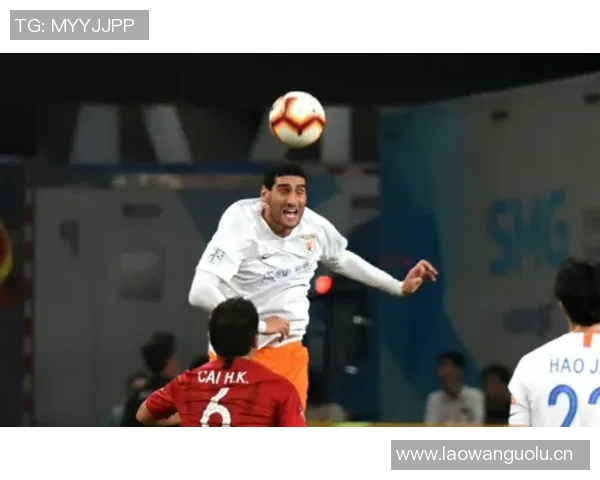 维卡里奥承认失误导致第二个丢球本想大脚解围却踢疵了