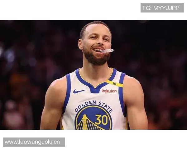 库里半场9分罚球表现惊艳上赛季仅3场能达成此成就 库里半场9分罚球表现惊艳上赛季仅3场能达成此成就