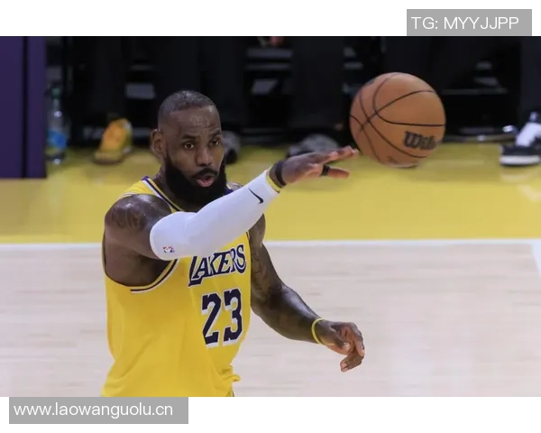 詹姆斯分享个人赛季首秀照片里夫斯和蒂耶罗热评表现精彩 詹姆斯分享个人赛季首秀照片里夫斯和蒂耶罗热评表现精彩