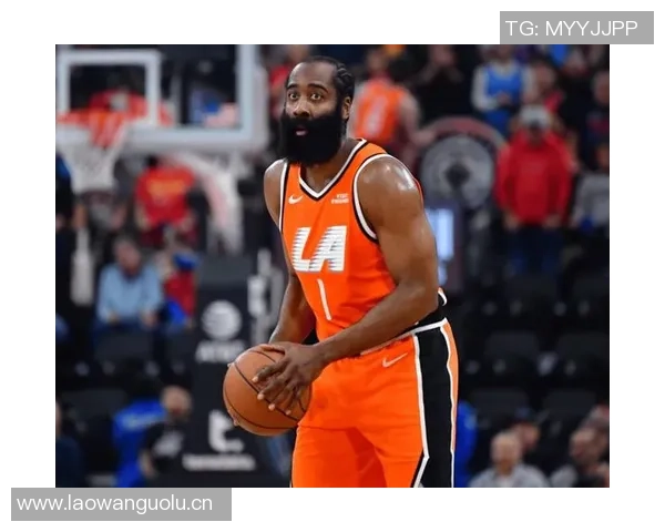 哈登带伤坚持出战31分钟贡献13分6助攻3抢断表现令人担忧