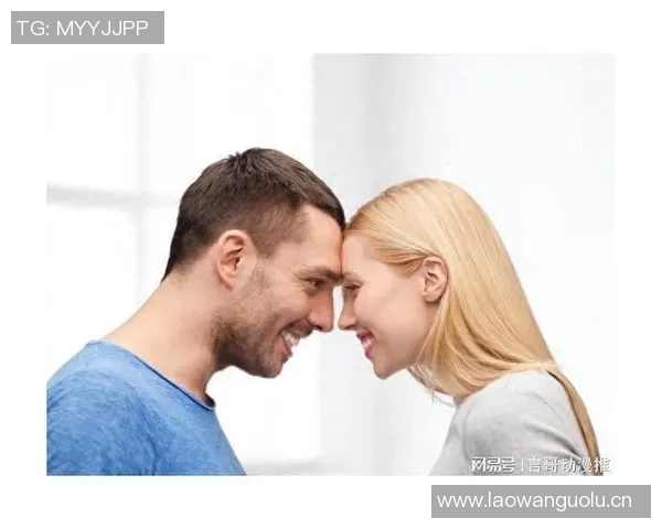 克莱分享甜蜜瞬间女友意外现身让生活更加美好与珍贵 克莱分享甜蜜瞬间女友意外现身让生活更加美好与珍贵