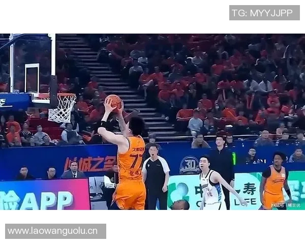 中国男篮若能拥有李弘权式锋线将更具竞争力李贤重难以防守的挑战