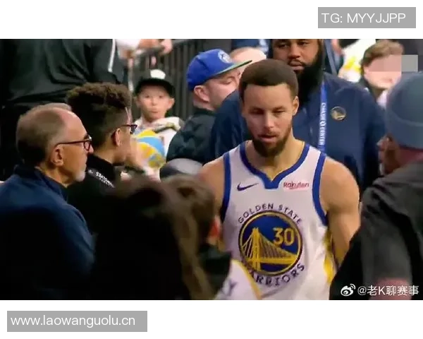 库里首节低调发挥仅得3分助队友展现实力全队配合默契 库里首节低调发挥仅得3分助队友展现实力全队配合默契